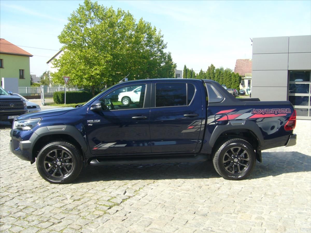 Toyota Hilux, Double Cab  4,0V6 Adventure 6A - fotka 4