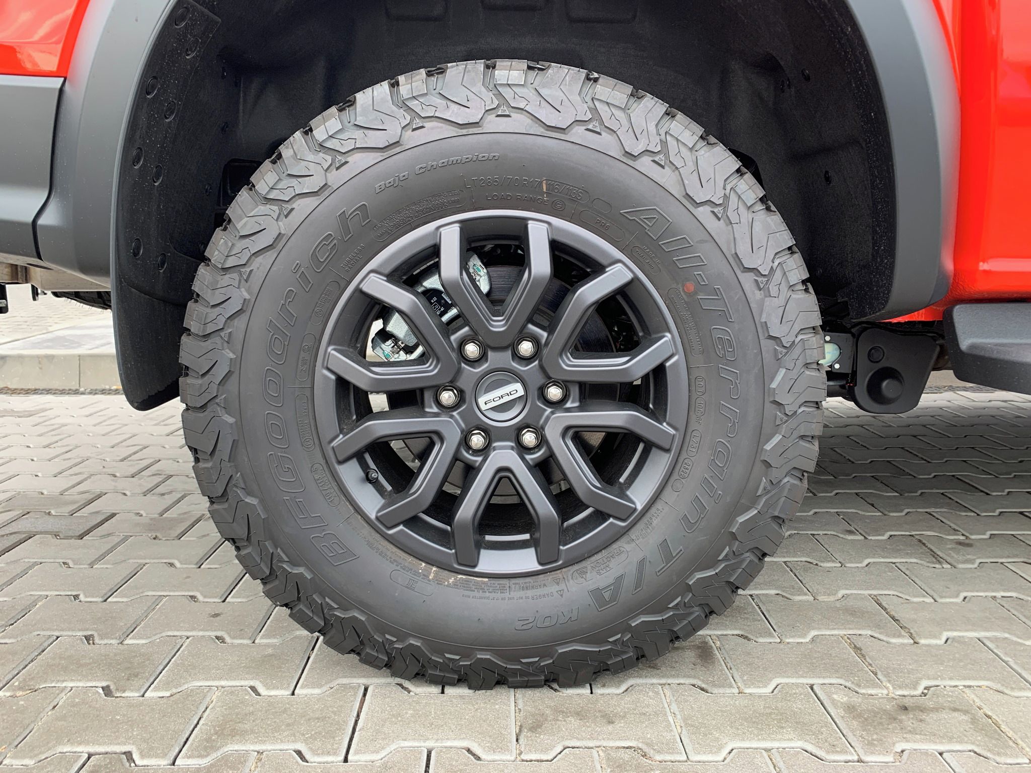 Ford Ranger, Raptor 2023 V6 3.0 EcoBoost - fotka 4
