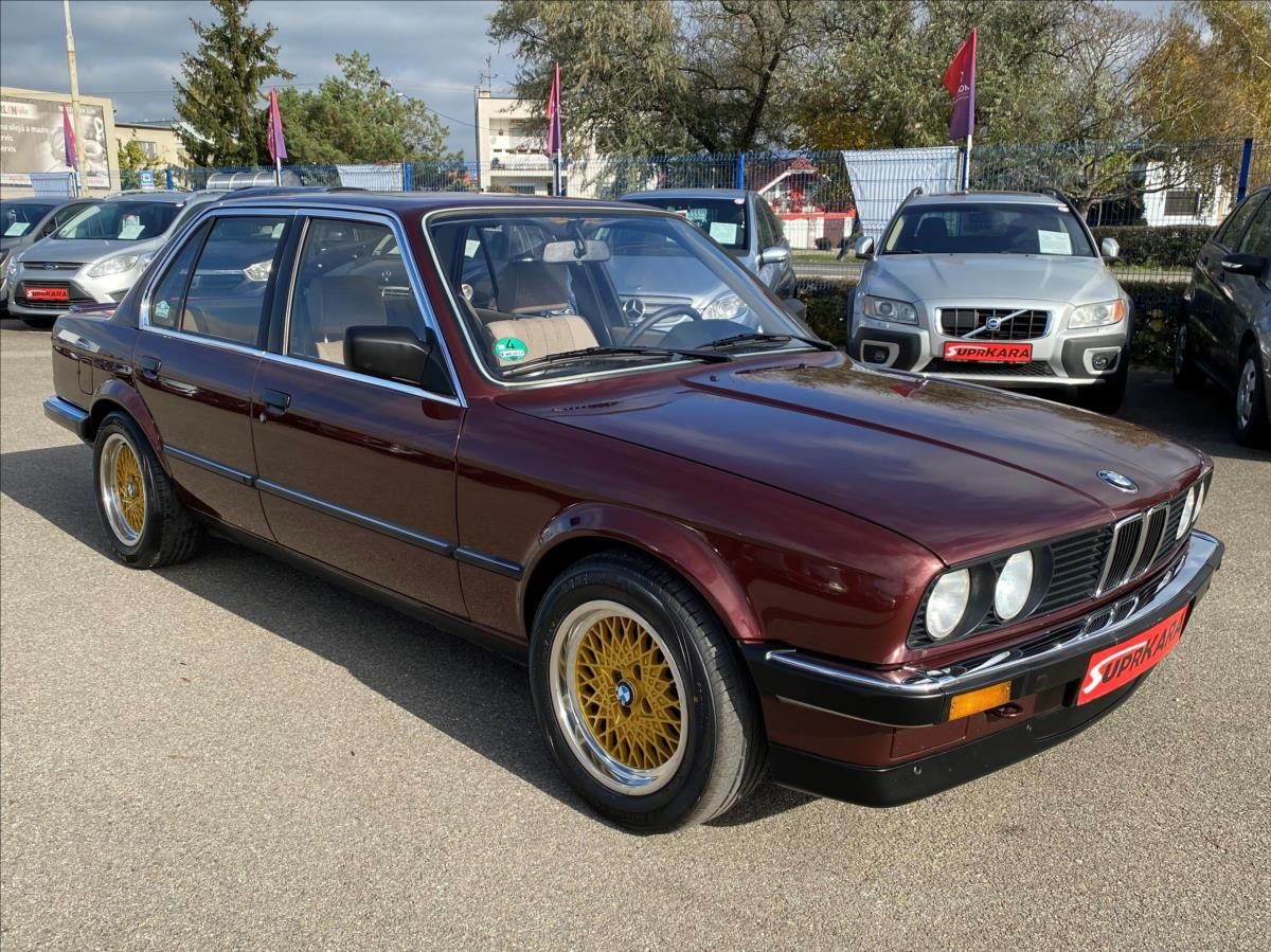 BMW Řada 3, 325e 2.7 Plna historie Bmw! - fotka 3