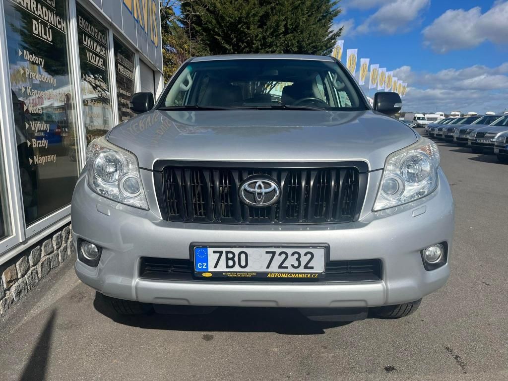 Toyota Land Cruiser, 3,0 D J15TM 4X4 SERVIS TOYOTA - fotka 2