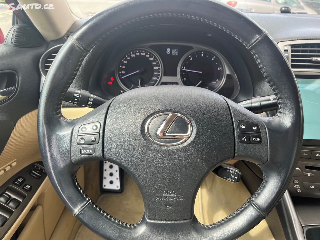 Lexus IS, fotka 21