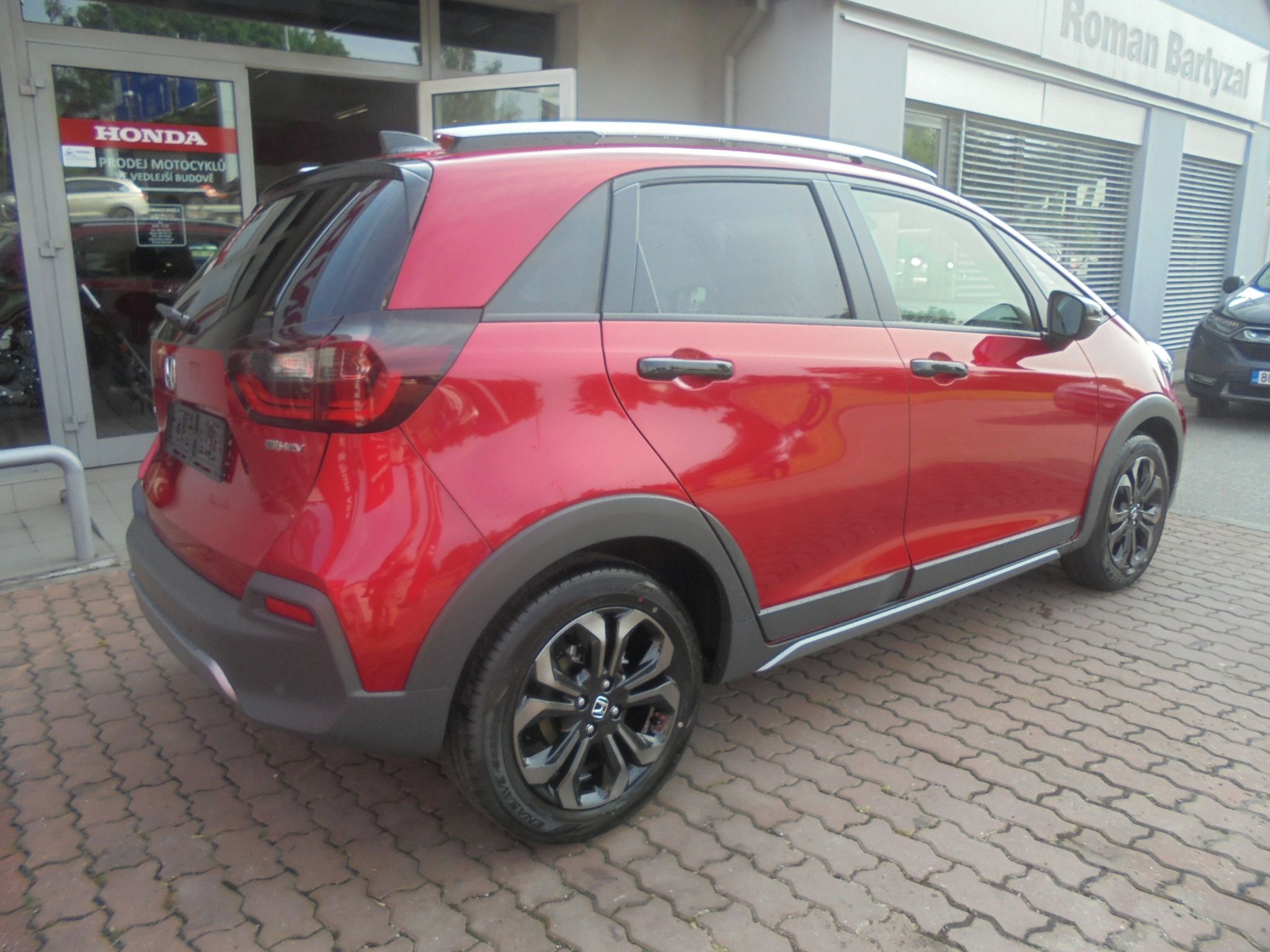 Honda Jazz, CROSSTAR 1,5e:HEV AT SAVANA - fotka 3