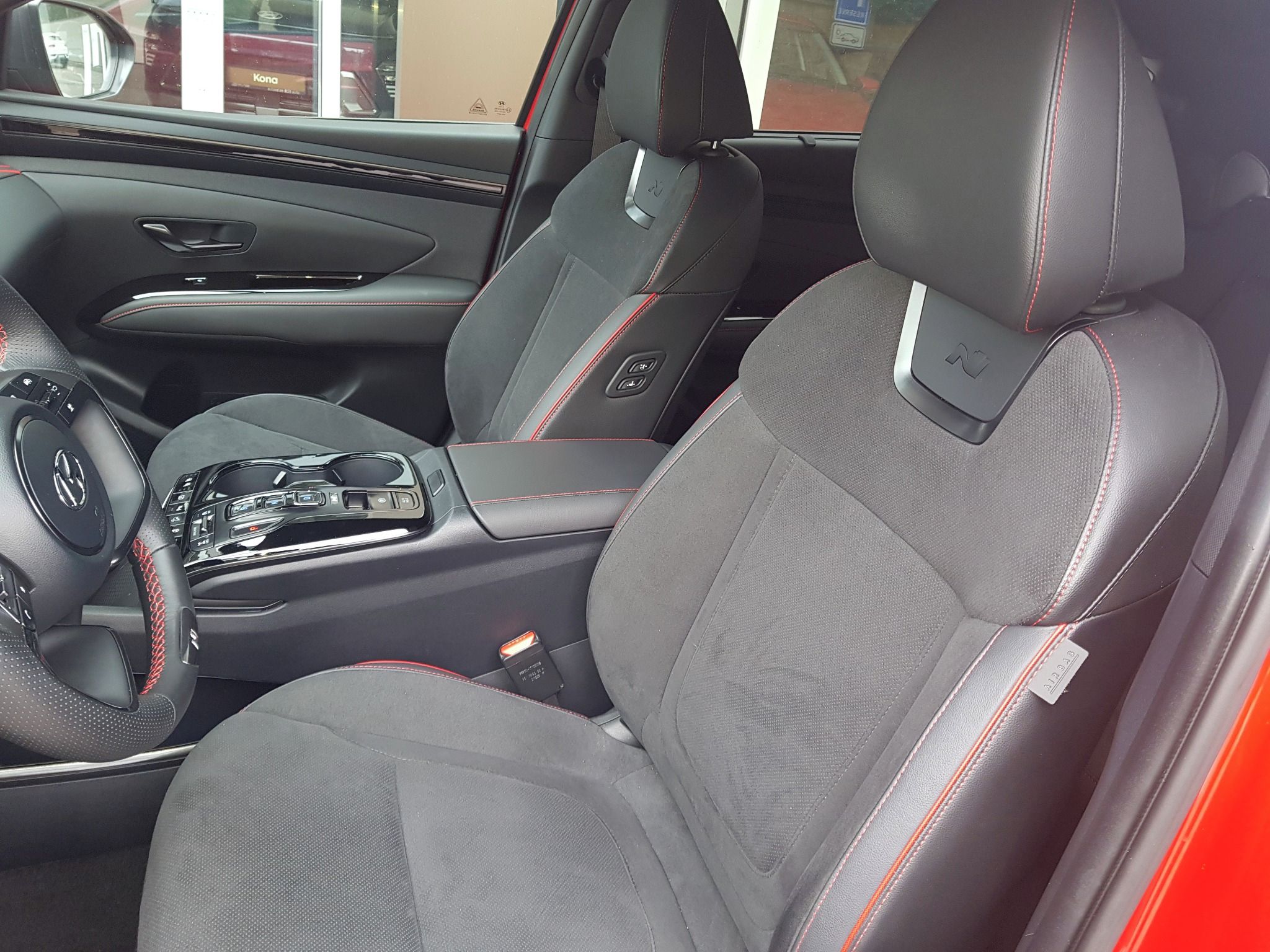 Hyundai Tucson, 1,6TGDi 4x4 7-DCT N-Line - fotka 6
