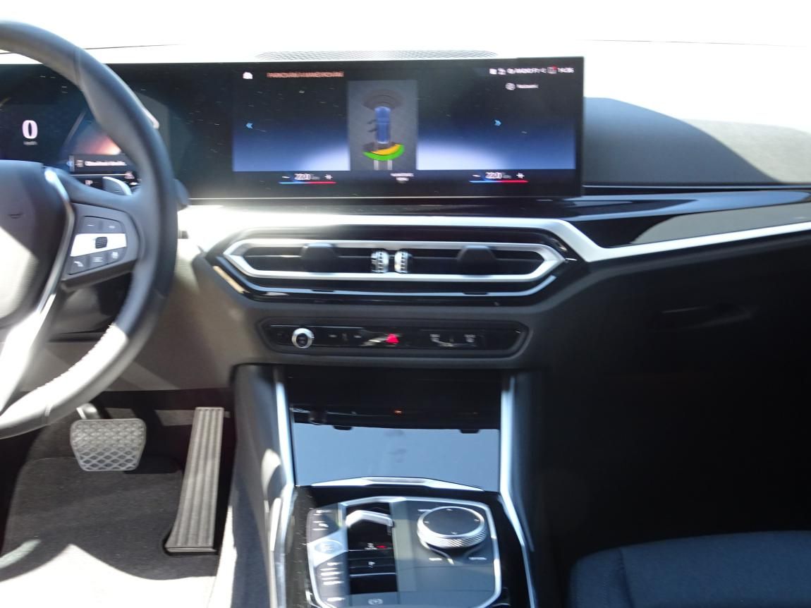 BMW Řada 3, 320d xDrive Touring - fotka 4