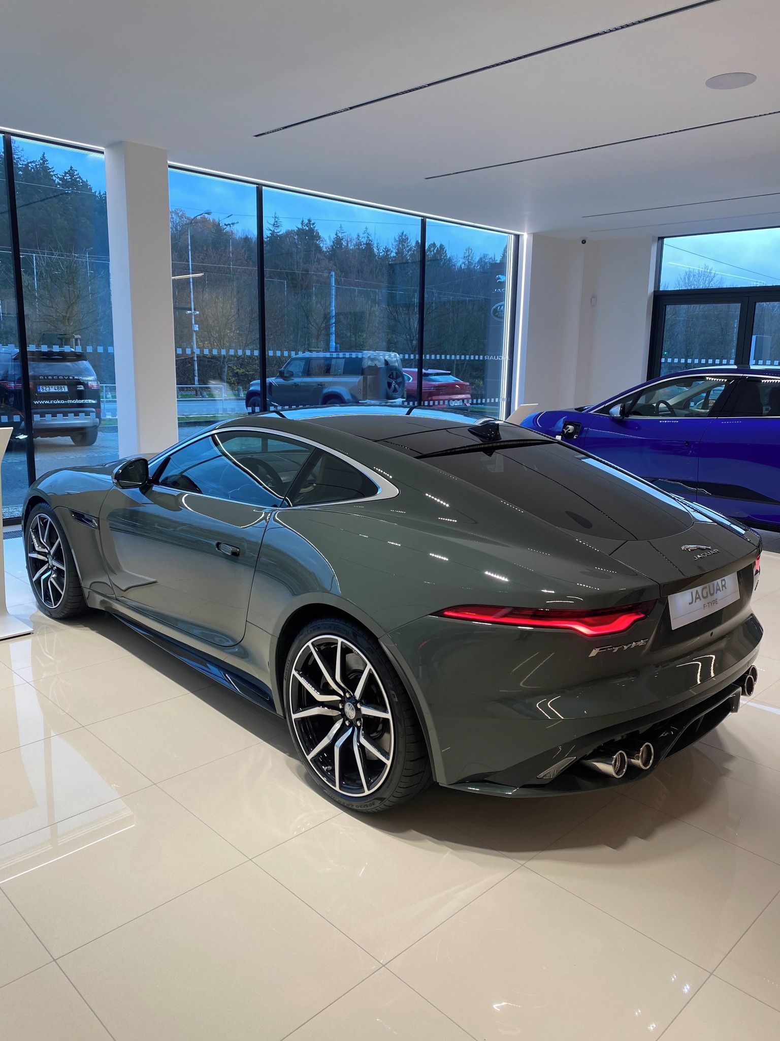 Jaguar F-Type, 5,0 P575 Heritage 60 edition - fotka 6