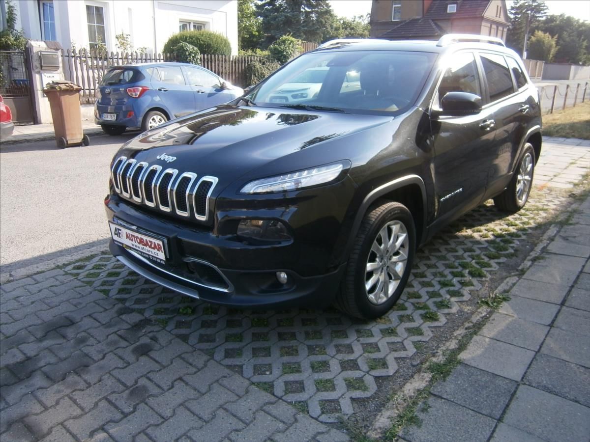 Jeep Cherokee, 2,2 AWD 9ATX 200k Act Drive II - fotka 3