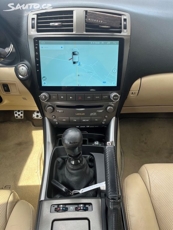 Lexus IS, fotka 16