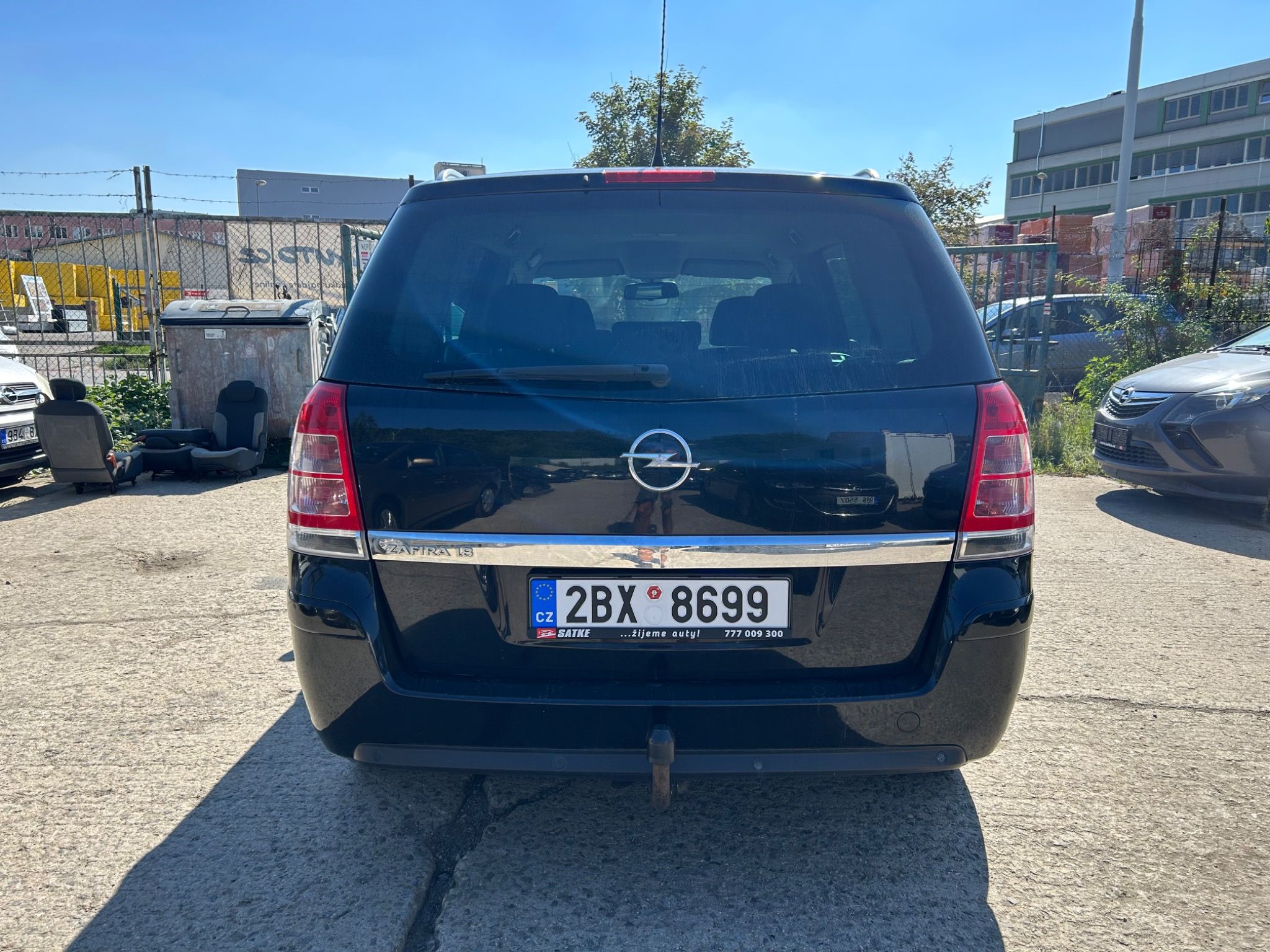 Opel Zafira, 1,8 16V, SPORT, 7míst, tažné - fotka 5