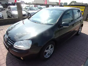 Volkswagen Golf, 1,6 16V AUTOKLIMA VÝHŘEV