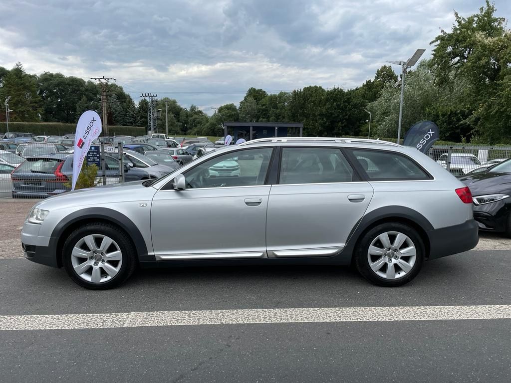Audi A6 allroad, 3.0TDi 1.Maj Kůže Navi 4x výhř - fotka 6