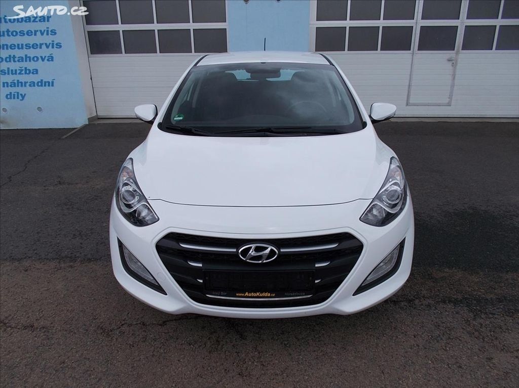 Hyundai i30, 1,6 CRDi 81kW , Navi, Kamera - fotka 2