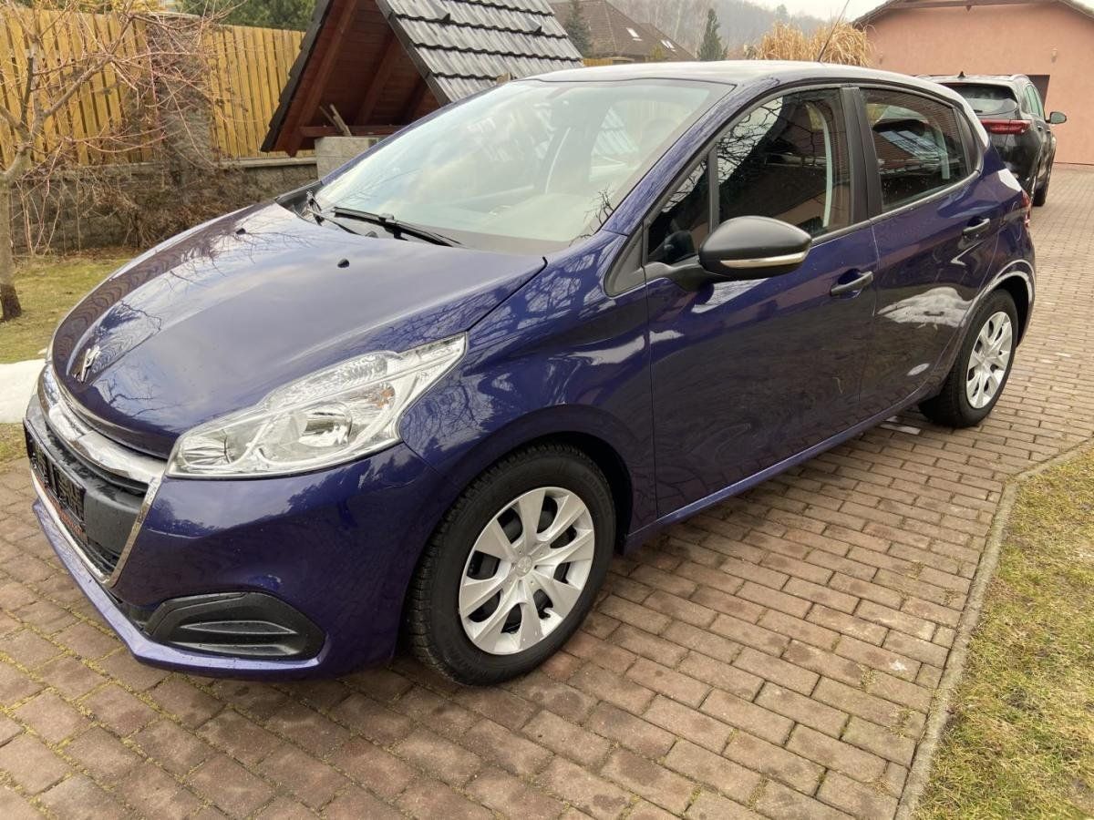 Peugeot 208, 1,2i 50kw - fotka 3