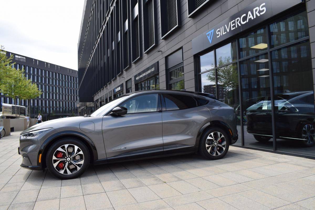 Ford Mustang Mach-E, MACH E4X/AWD/98,7kWh/B&0 - fotka 2