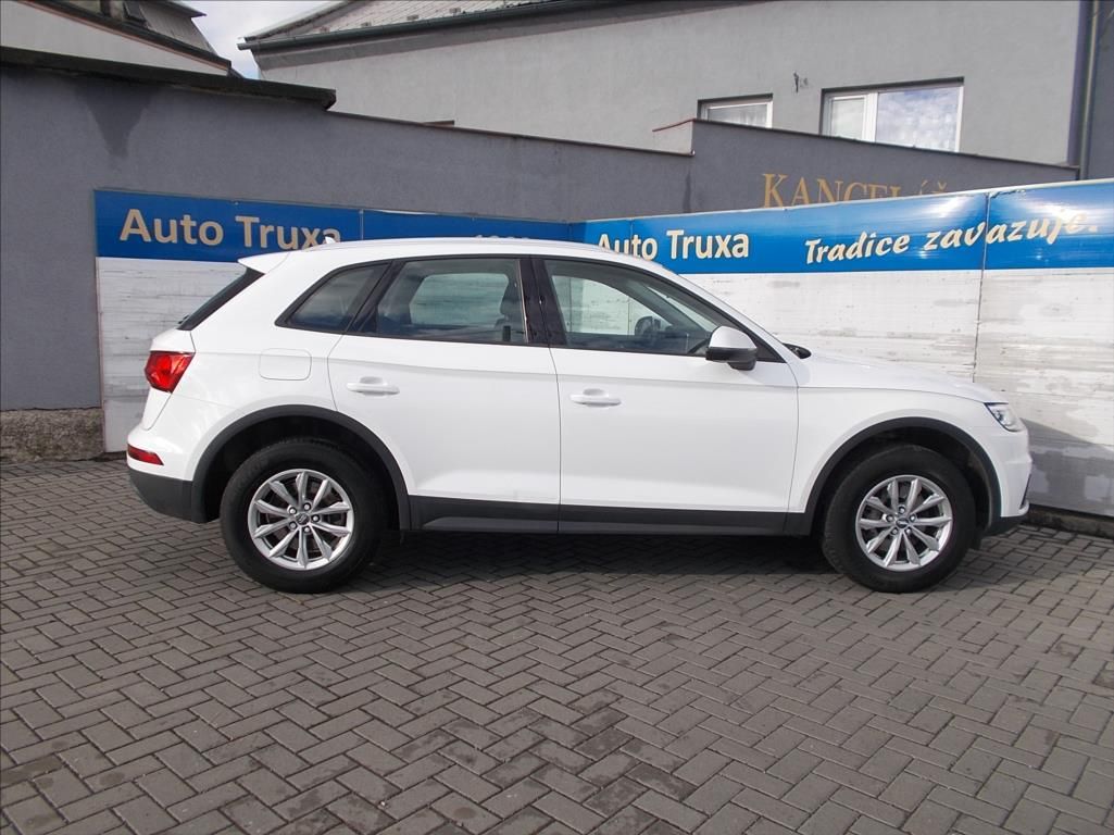 Audi Q5, 2.0 TDi 120kW Quattro S-TRONIC - fotka 4