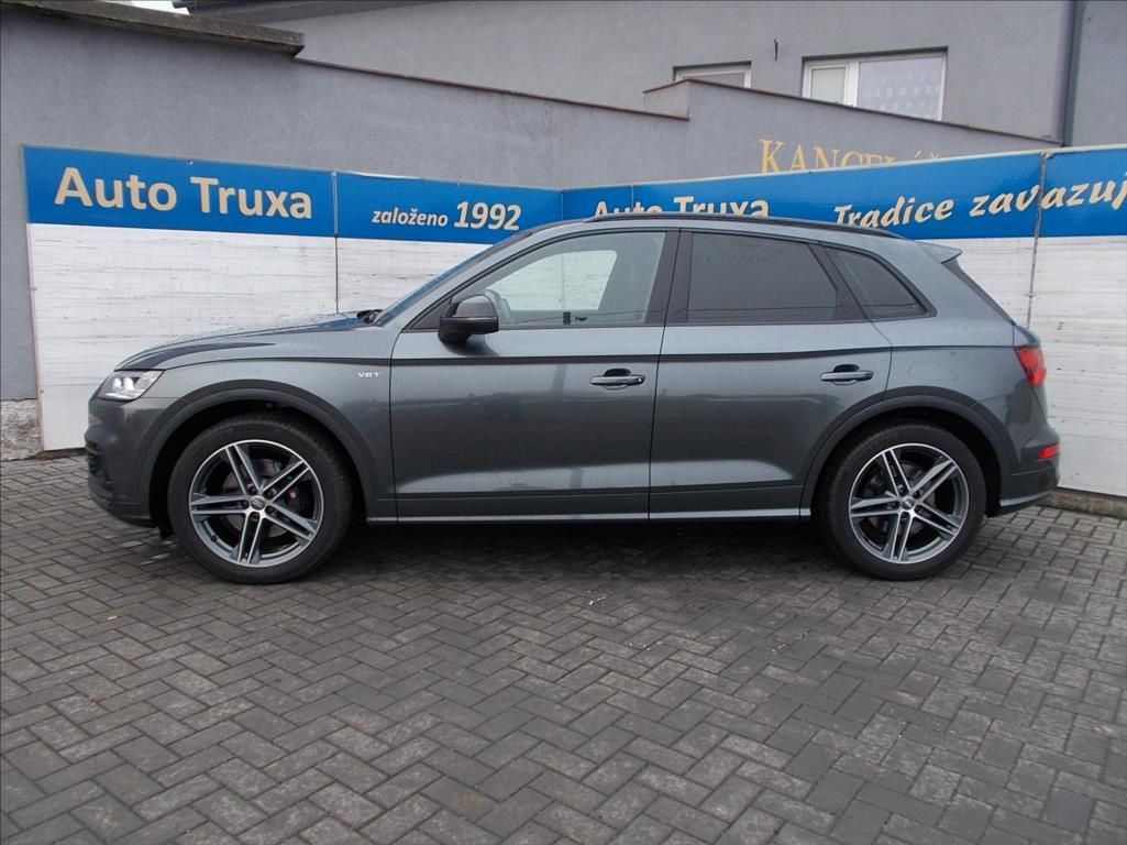 Audi SQ5, 3.0 V6 TFSi 260kW Quattro FULL - fotka 2
