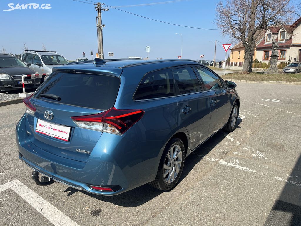 Toyota Auris, fotka 6