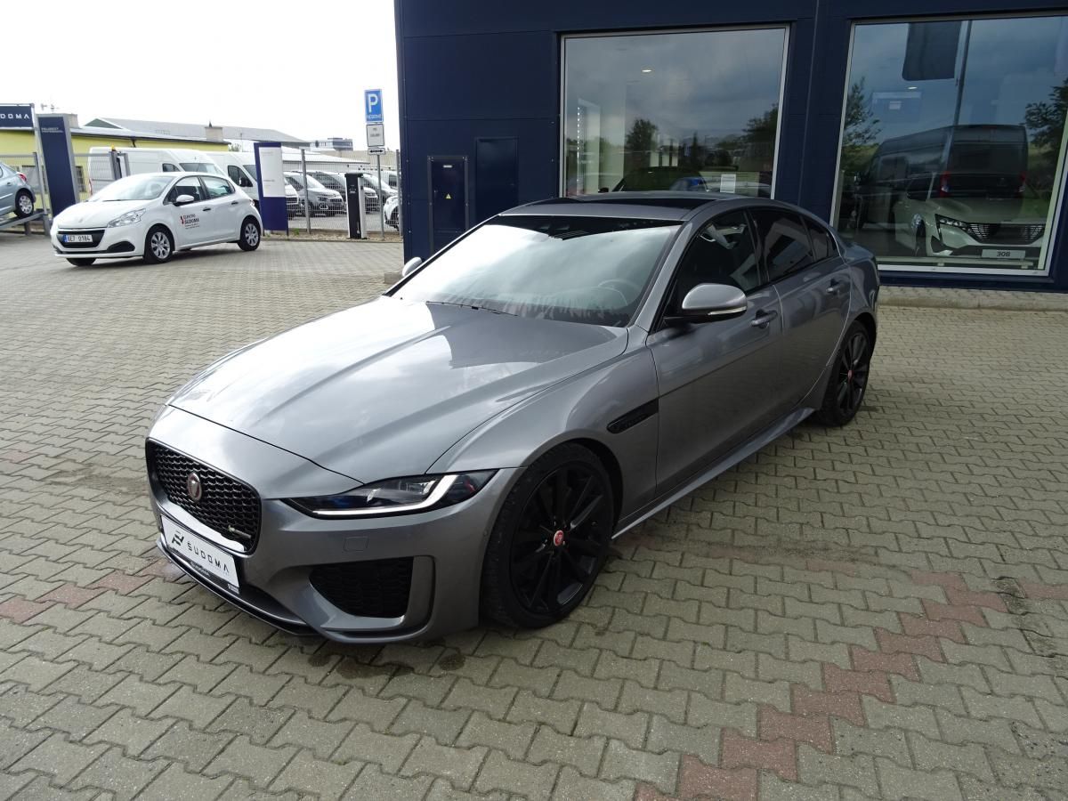 Jaguar XE, D180 R - Dynamic SE - fotka 5
