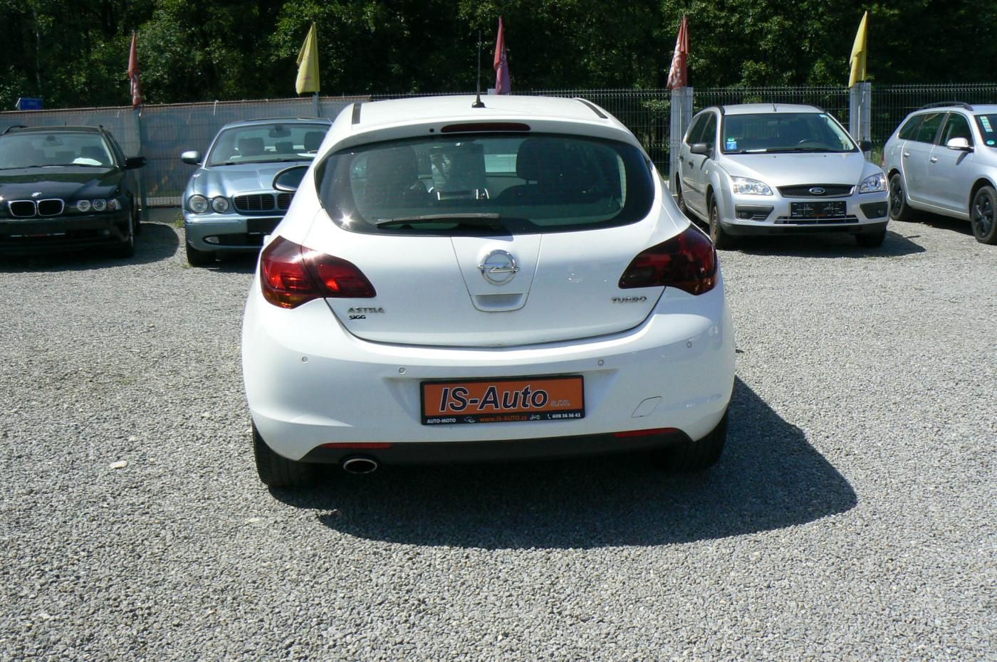 Opel Astra, 1,4 T -SPORT - KROUPY - fotka 4