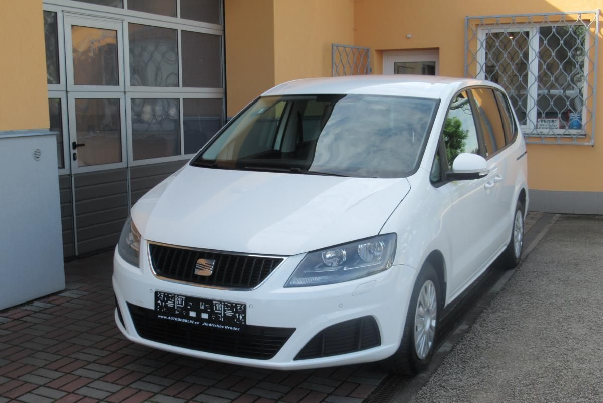 Seat Alhambra, 2.0 TDI AUT. KLIMA TAŽNÉ - fotka 5