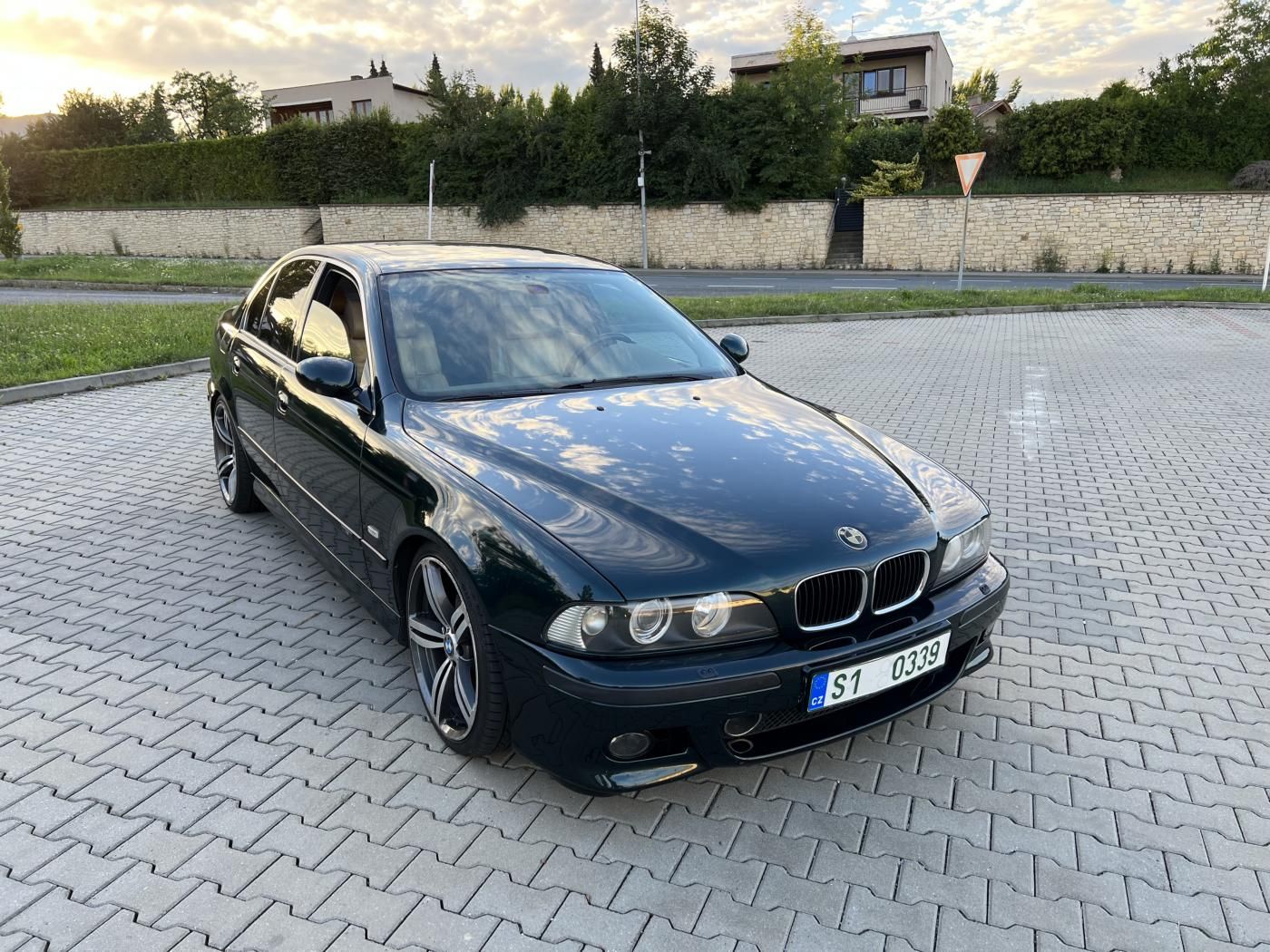 BMW Řada 5, e39 540iA 210kW M-paket - fotka 3