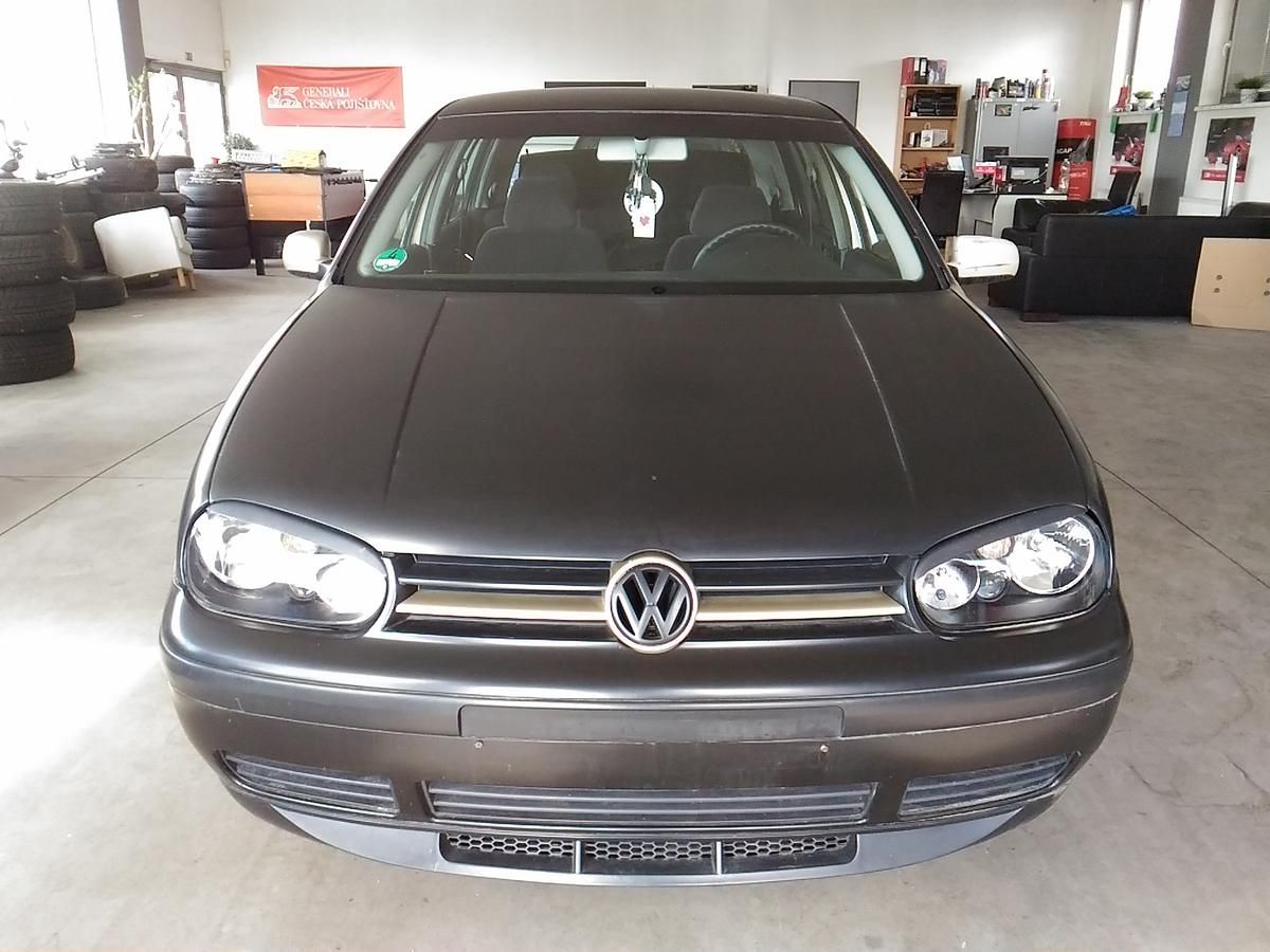 Volkswagen Golf, IV,1,4I,55KW,BASTLER,DODĚLÁVKA - fotka 2