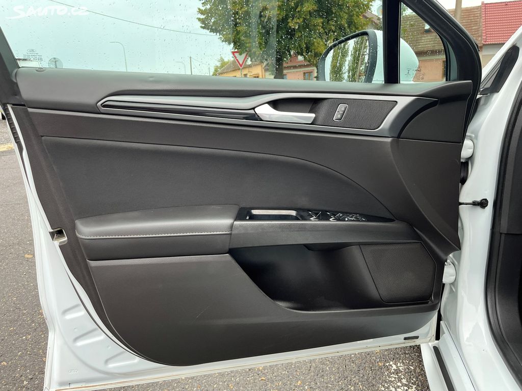 Ford Mondeo, fotka 12