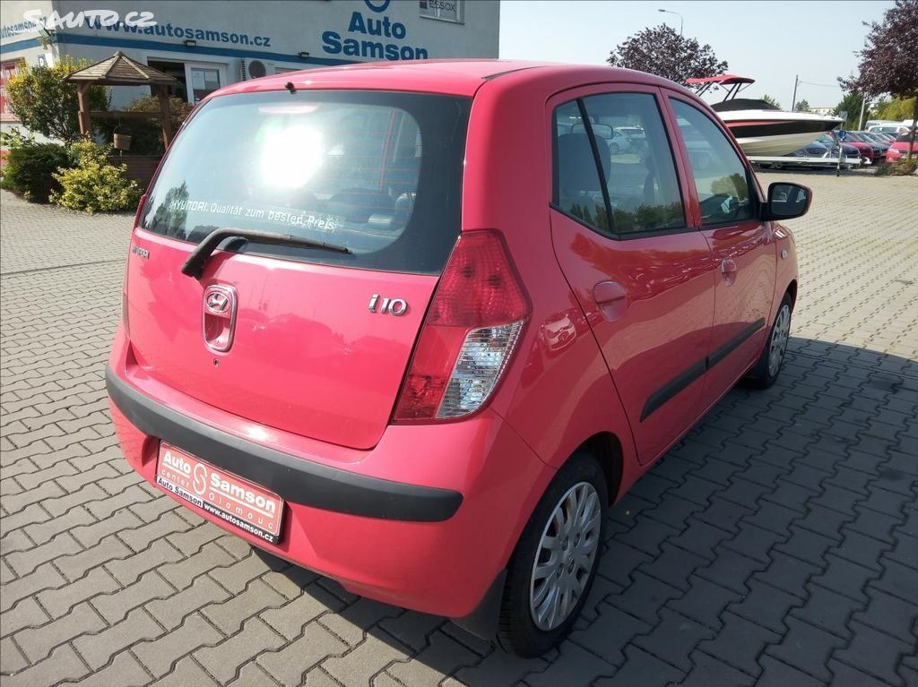 Hyundai i10, 1,1 i*Comfort*KLIMATIZACE* - fotka 5