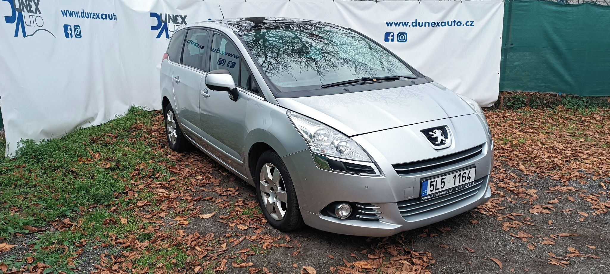 Peugeot 5008, 1.6 HDI - 7 místné - fotka 2