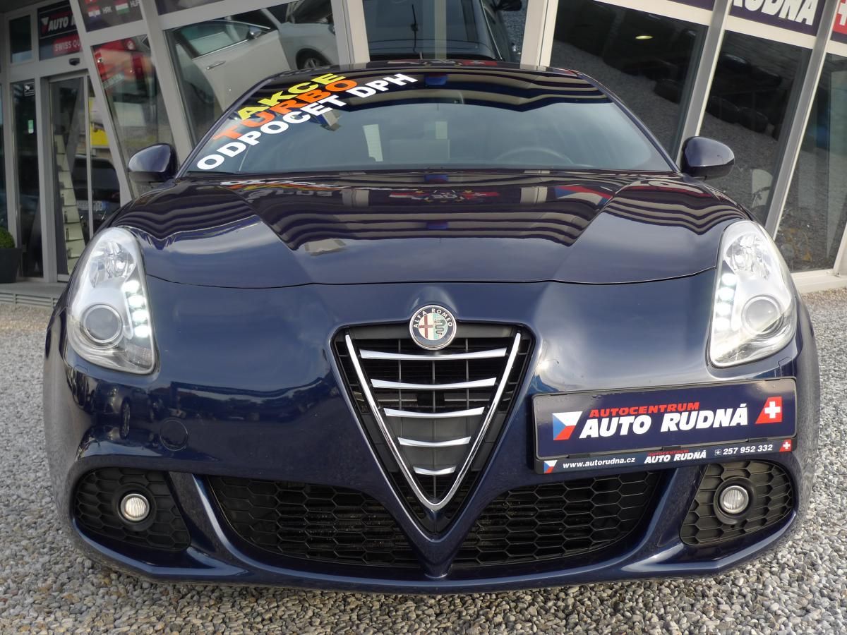 Alfa Romeo Giulietta, 1,4 TB 125kW Navi Panorama - fotka 3