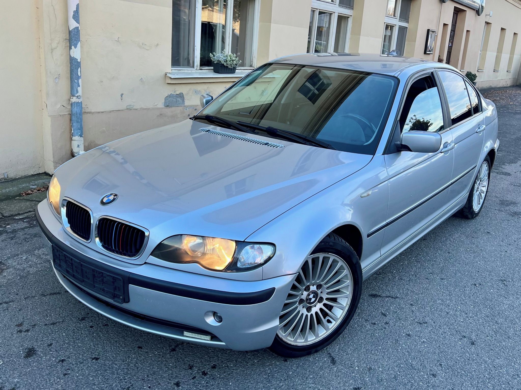 BMW Řada 3, e46 320i 105kW facelift.