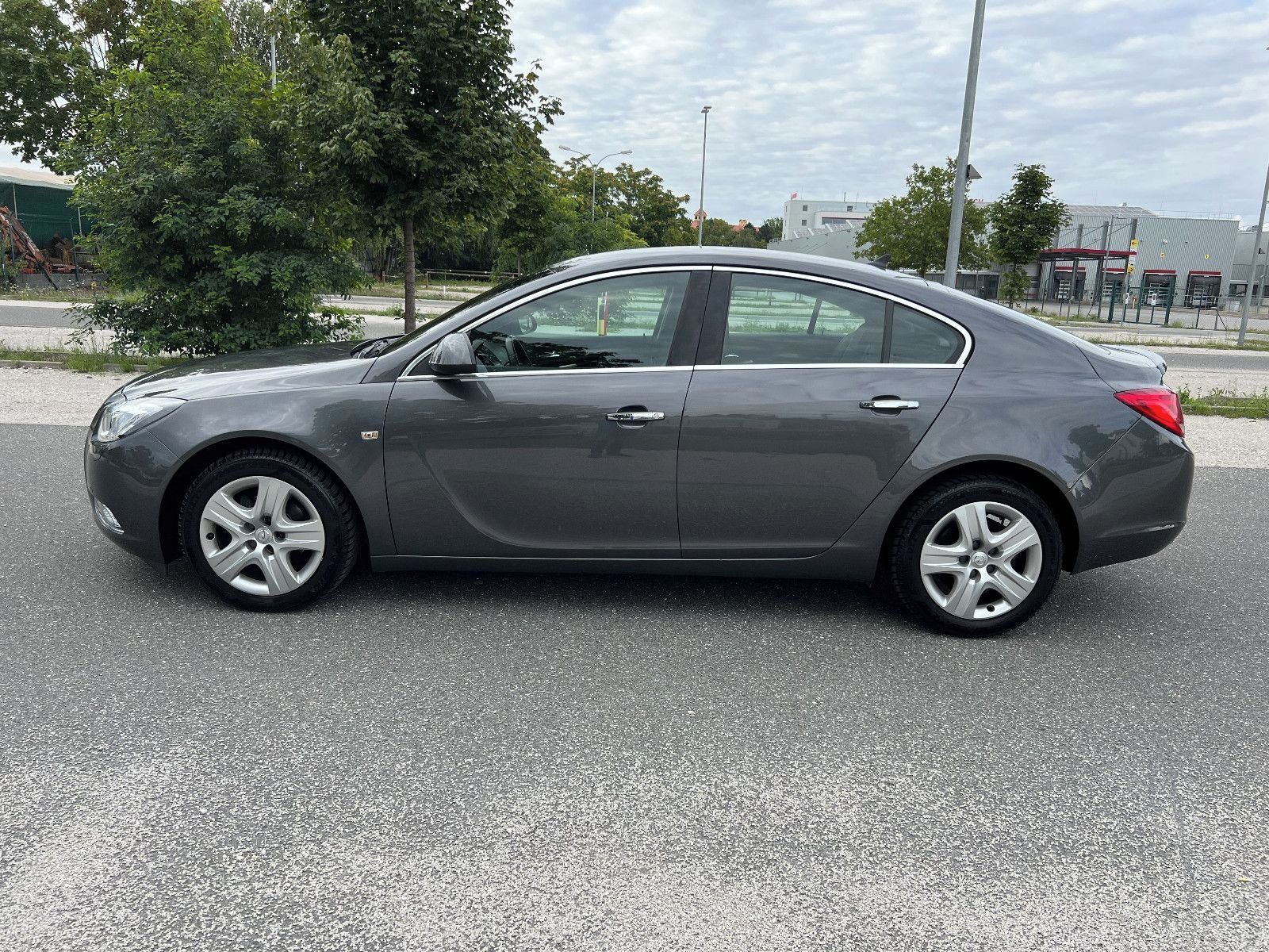 Opel Insignia, najeto 144500 km, - fotka 3