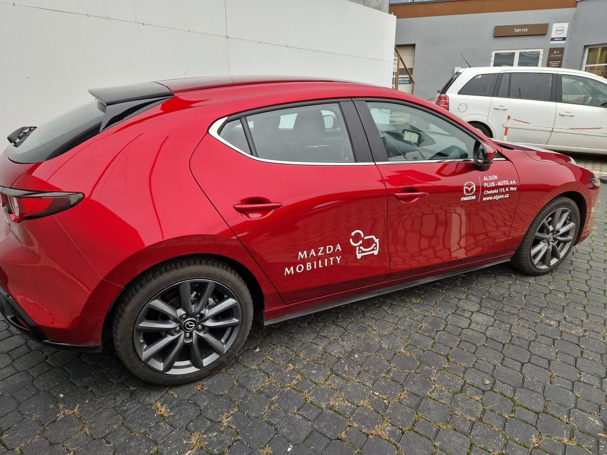 Mazda 3, 2,0 G150 HB PLUS - fotka 4