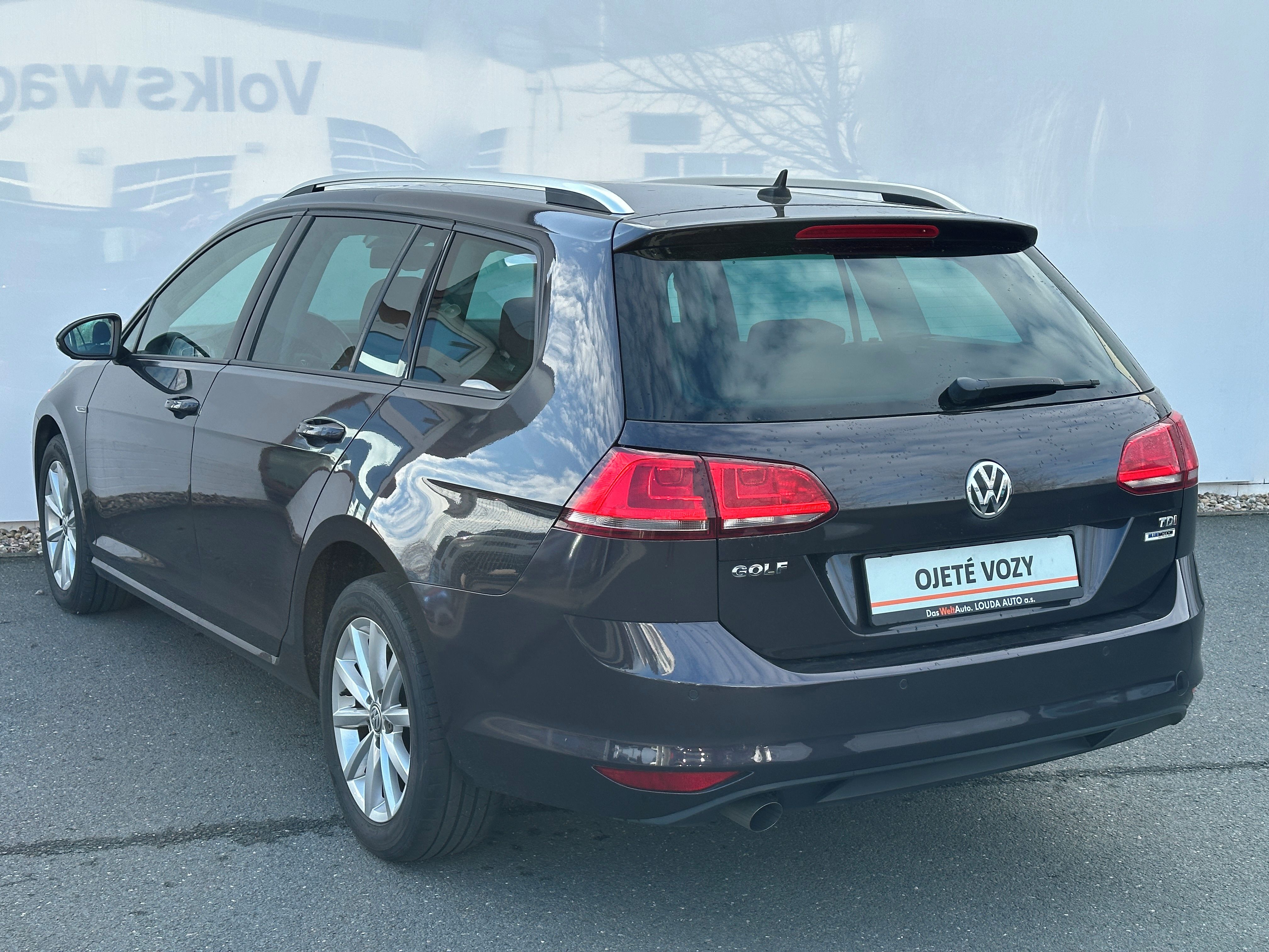 Volkswagen Golf Variant, Lounge 1.6 TDI 81 kW - fotka 6