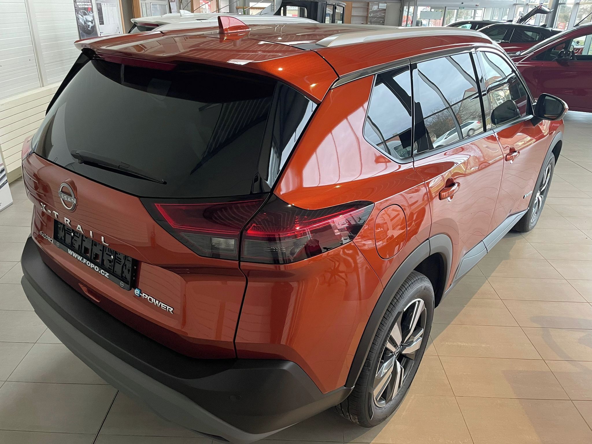 Nissan X-Trail, E-POWER 213HP AWD e-4ORCE 5ST - fotka 3