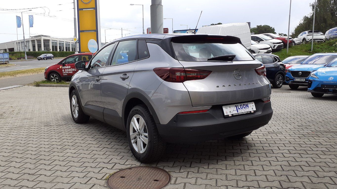 Opel Grandland, 1,2 Turbo 96 kW MT6 - fotka 4