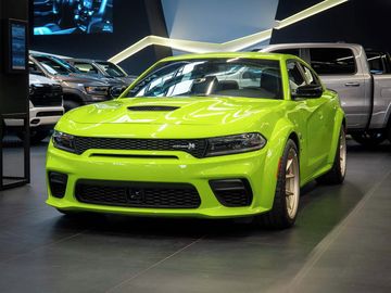 6.4 Scat Pack Wide Swinger