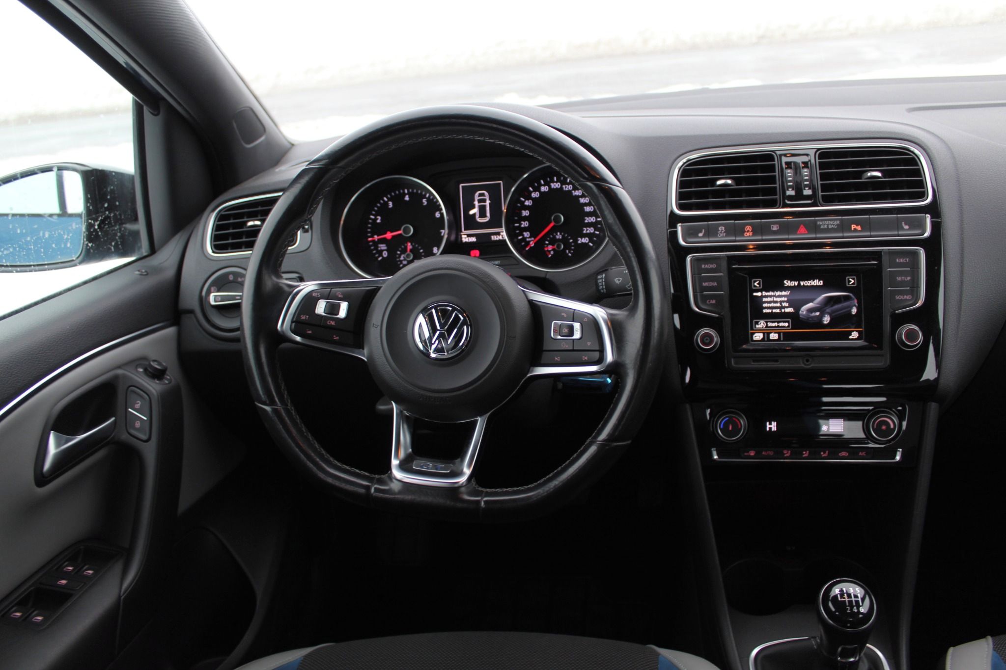 Volkswagen Polo, GT 1.4 TSI 110Kw 95000km - fotka 6