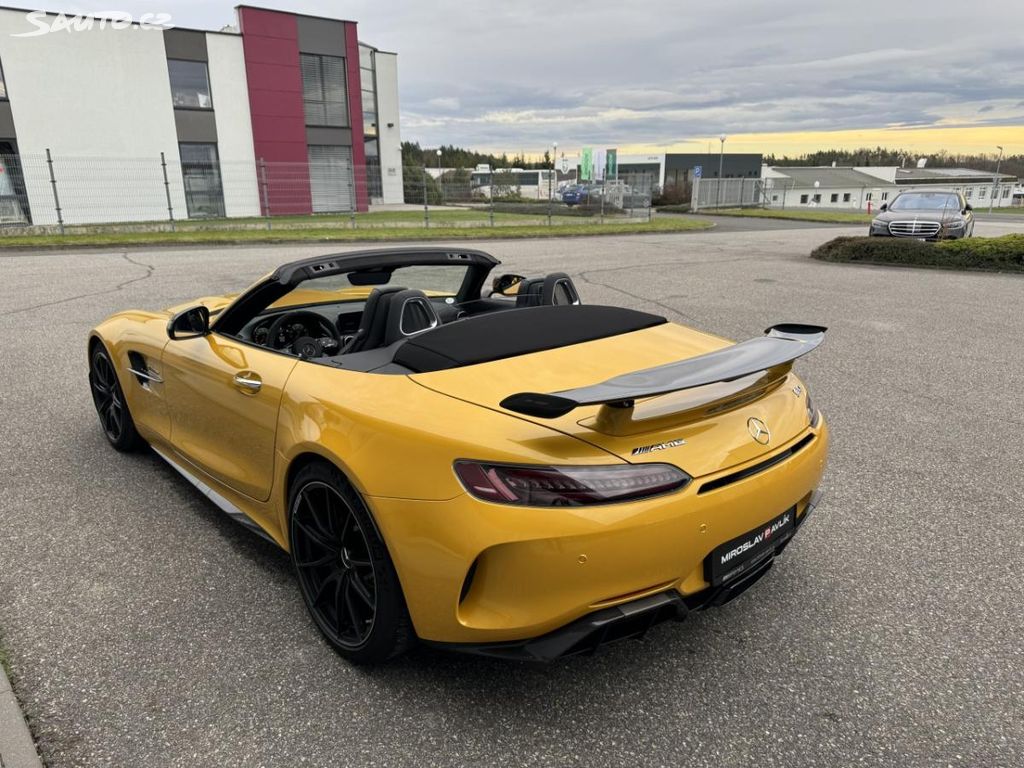 Mercedes-Benz AMG GT R ROADSTER 1 OF 750 | Sauto.cz