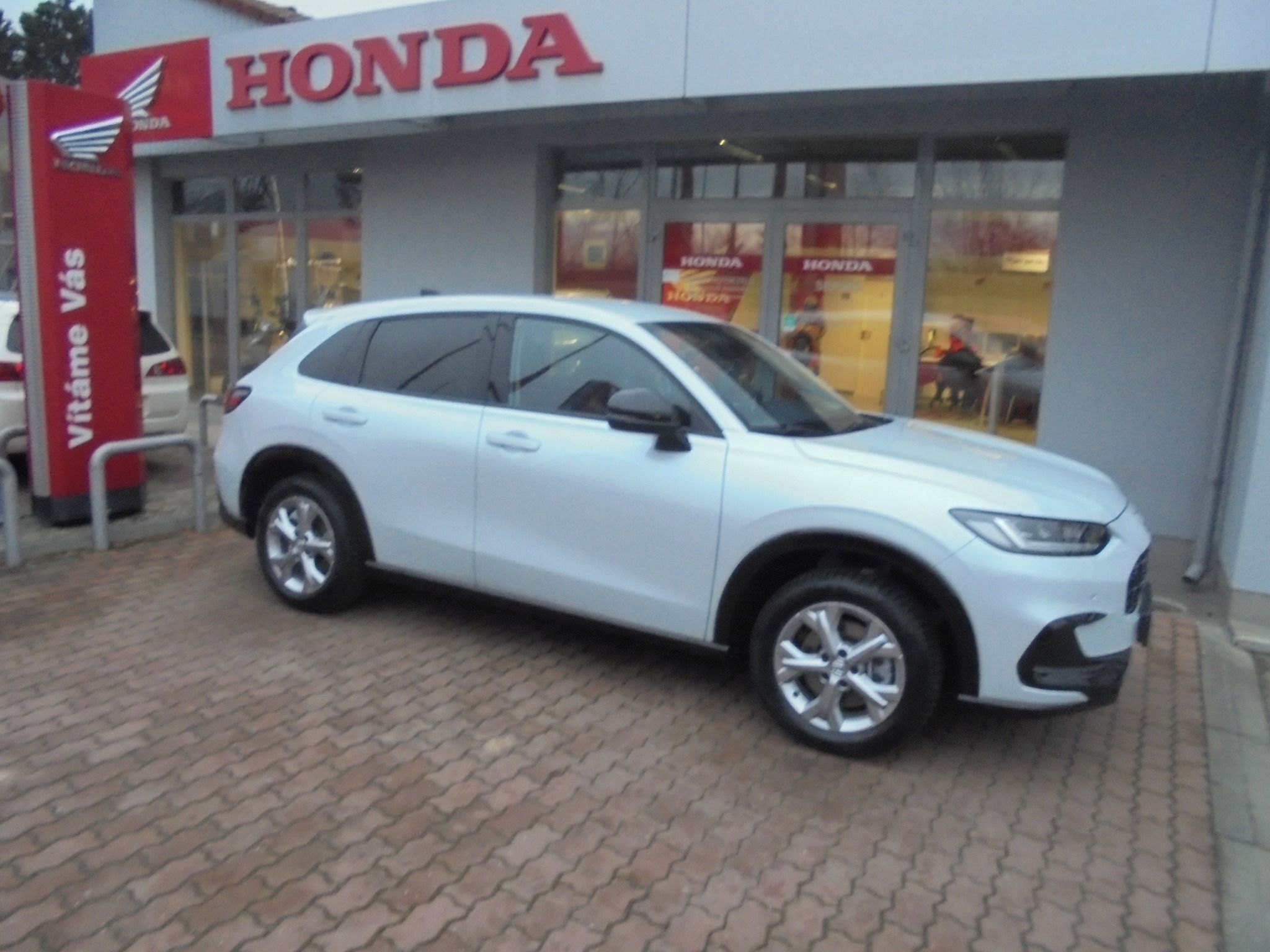 Honda ZR-V, 2.0e:HEV SPORT PLUS 26 - fotka 4