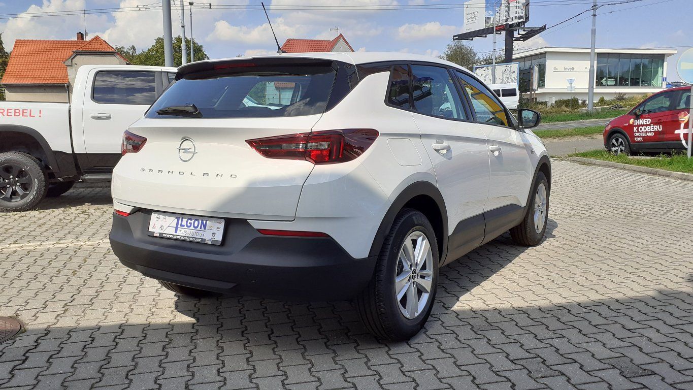 Opel Grandland, 1,2 Turbo 96 kW MT6 - fotka 4