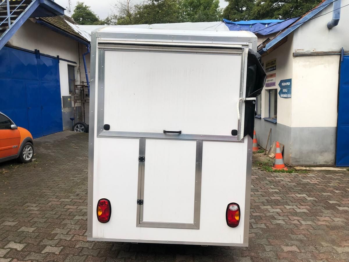 Aixam D-Truck, Pojízdná prodejna - fotka 6
