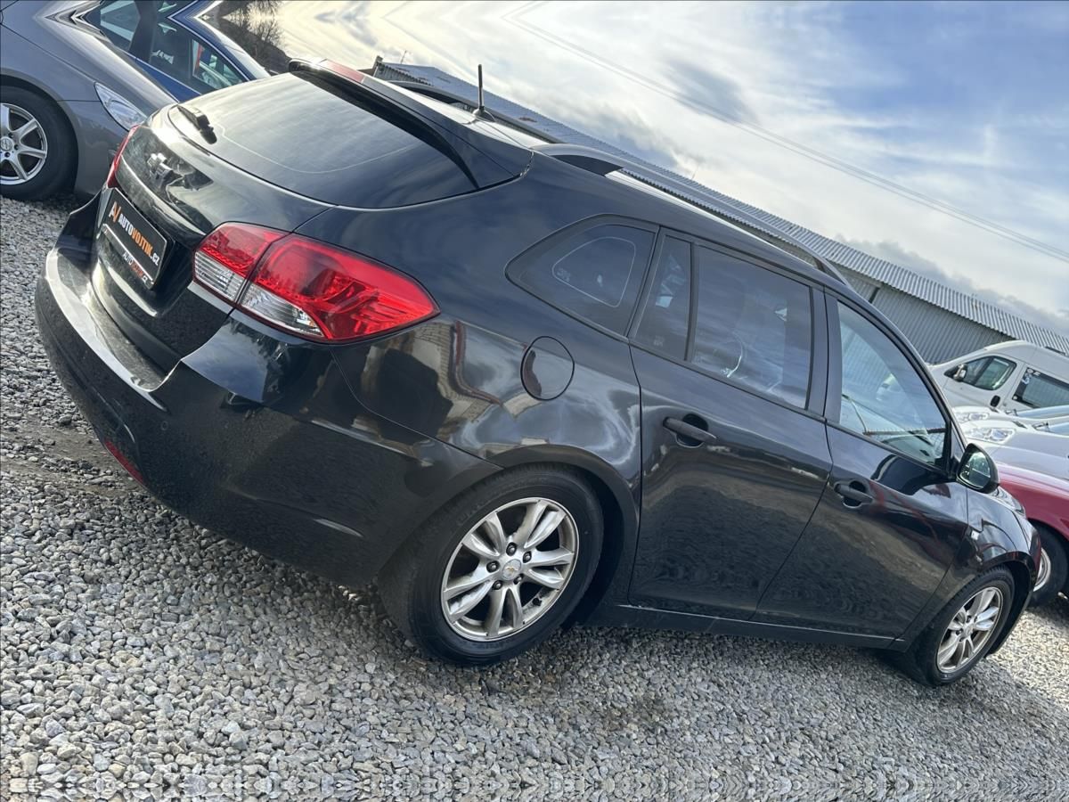 Chevrolet Cruze, 1,7 6KVALT DIGIKLIMA +SADA ALU - fotka 5