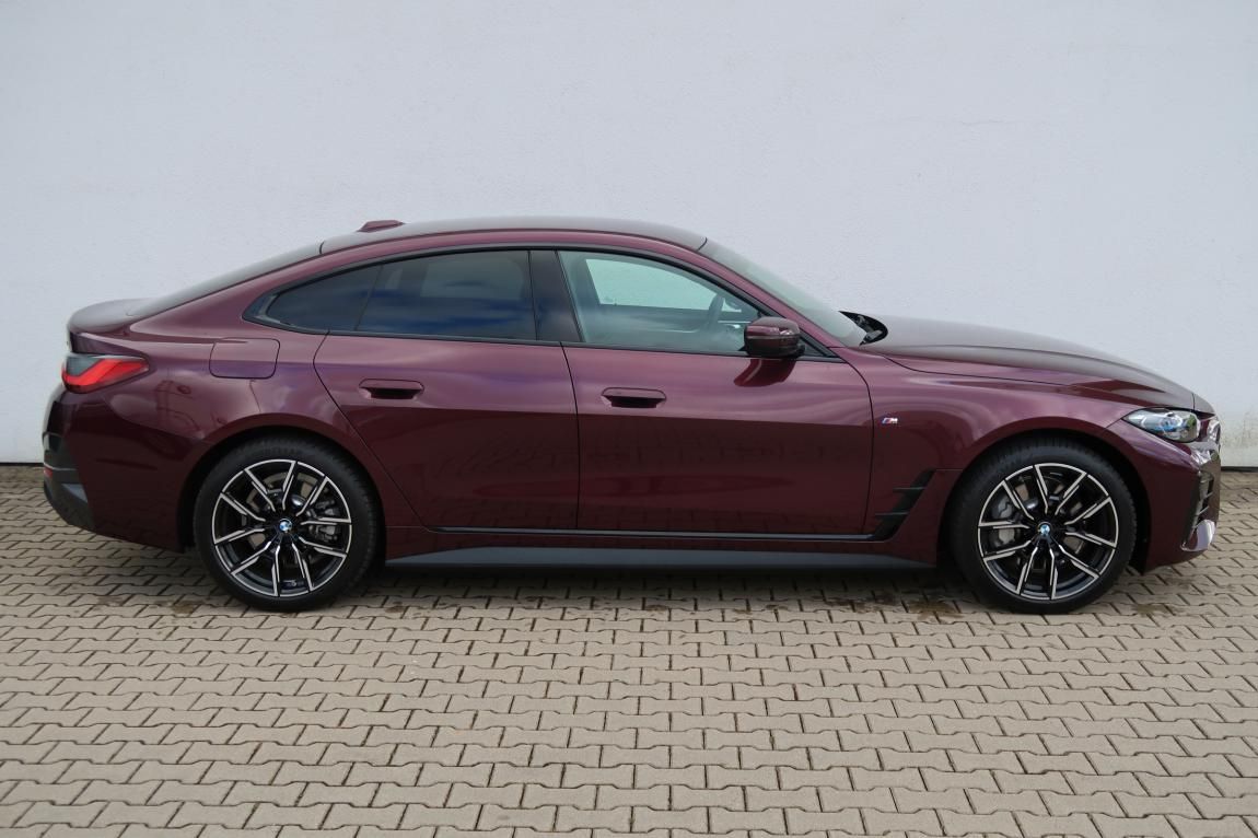 BMW i4, 35 eDrive - fotka 5