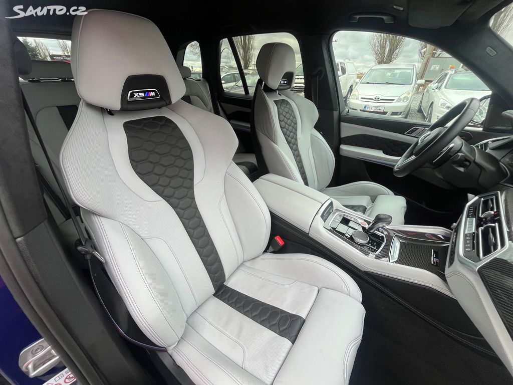 BMW X5, fotka 19