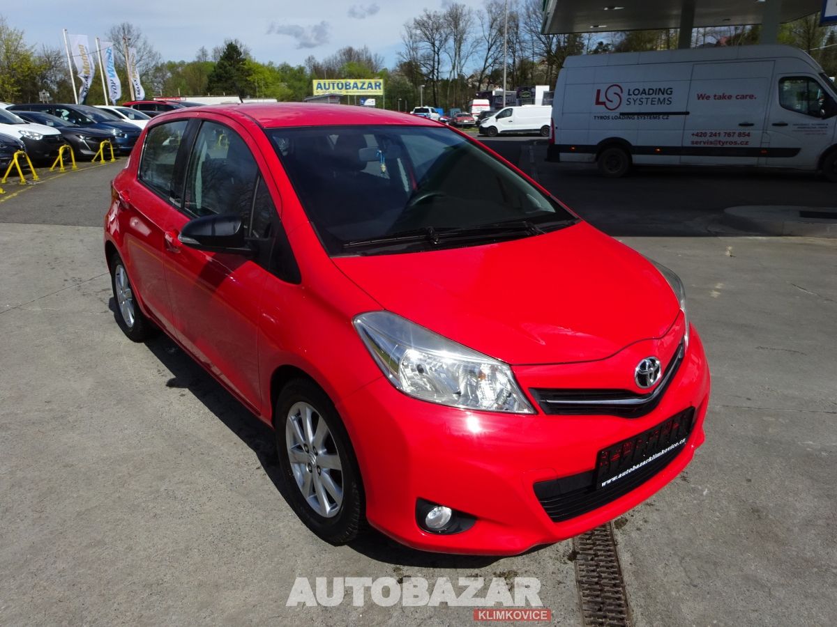 Toyota Yaris, 1,4 D-4D GARANCE KM - fotka 4
