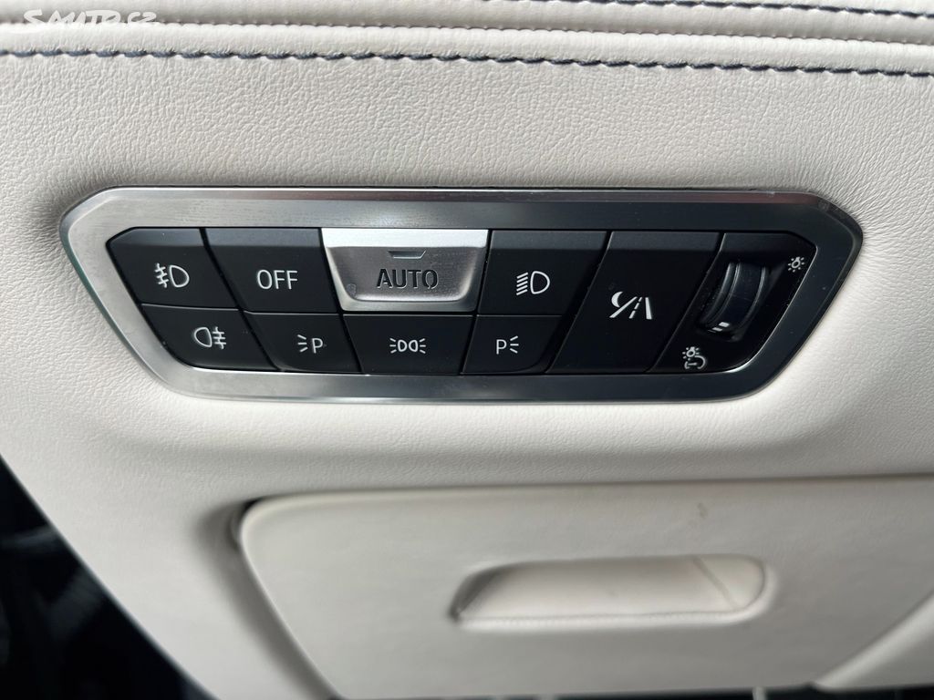 BMW X5, fotka 18