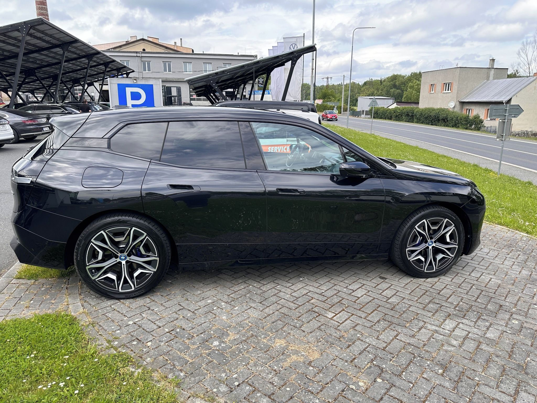 BMW iX, 40 Essence Sport Harman Kardon - fotka 5