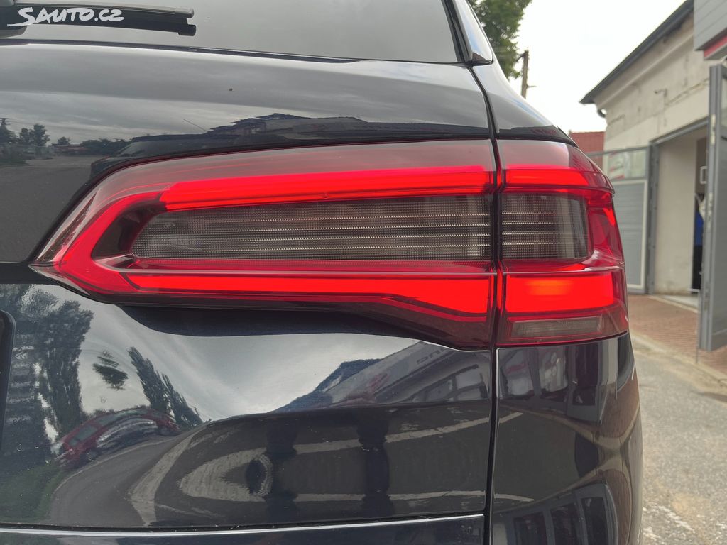 BMW X5, fotka 40
