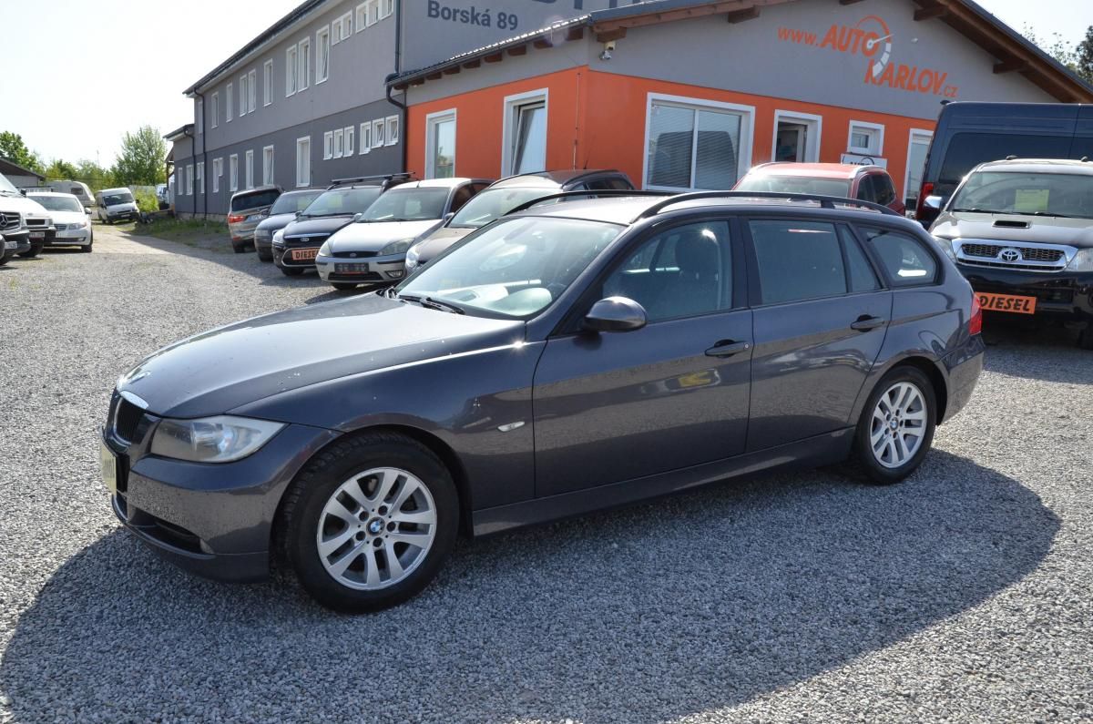 BMW Řada 3, 320d Touring 110kW / TAŽNÉ - fotka 3