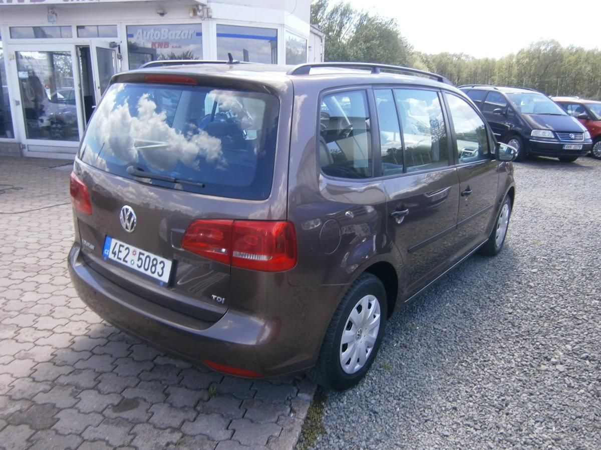 Volkswagen Touran, 1.6TDi CZ,1.maj,serviska,2x ko - fotka 6